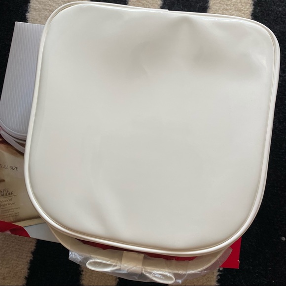 🌟Estée Lauder Cute Bow Handle Travel Makeup Skincare Bag - Picture 4 of 7